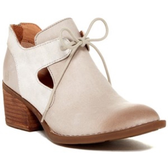 discontinued born shoes